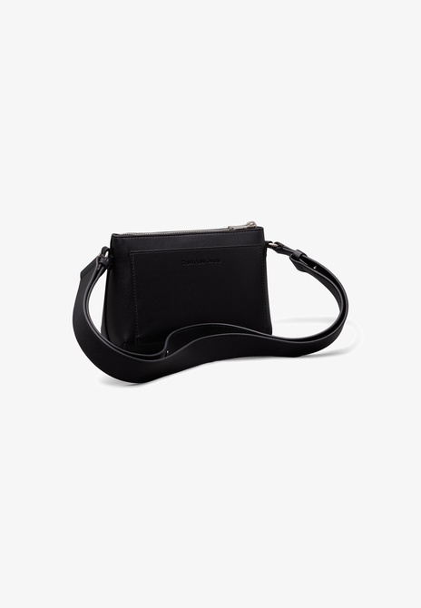 SCULPTED CAMERA POUCH MONO - Crossbody Bag Fashion black Calvin Klein — Фото, Картинка BAG❤BAG Купить оригинал Украина, Киев, Житомир, Львов, Одесса ❤bag-bag.com.ua