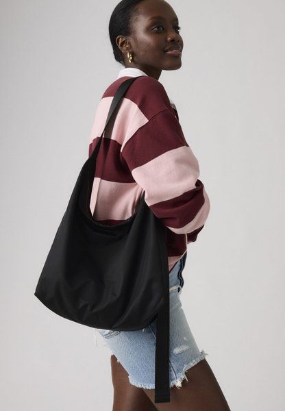 Levi's Alexandra Bag Tote Bag Caviar Caviar 005F2-0000 &mdash; фото 1 з 6