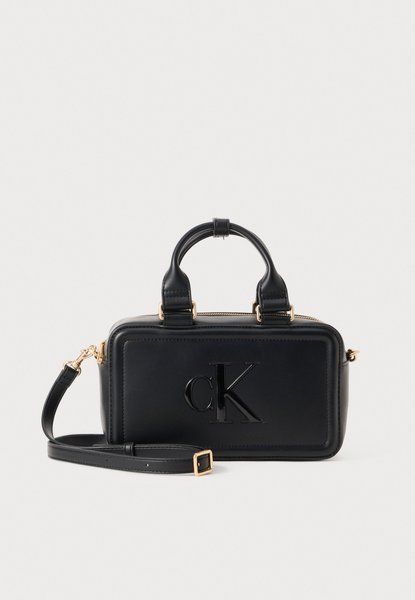 Calvin Klein Bold Elongated Mini Tote Handbag Black BLACK LV04F3411G &mdash; фото 1 з 4