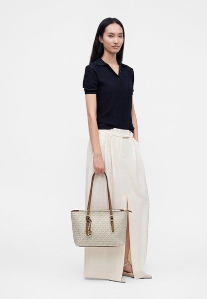 MICHAEL KORS Quinn Handbag Off-White 30T5GQNT2B-252 &mdash; фото 1 из 5