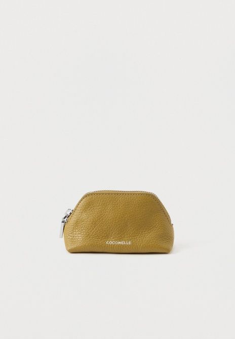 Coccinelle Helga 3 Pack Wash Bag Sand/Off-White/Khaki Sand / Off-White / Khaki E5 TMF 25 04 01-812 &mdash; фото 5 з 7