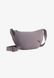 PUMA Her 3 L Halbrunde Cross Body Bag Raisin Raisin BG129673PUM &mdash; фото 2 з 5