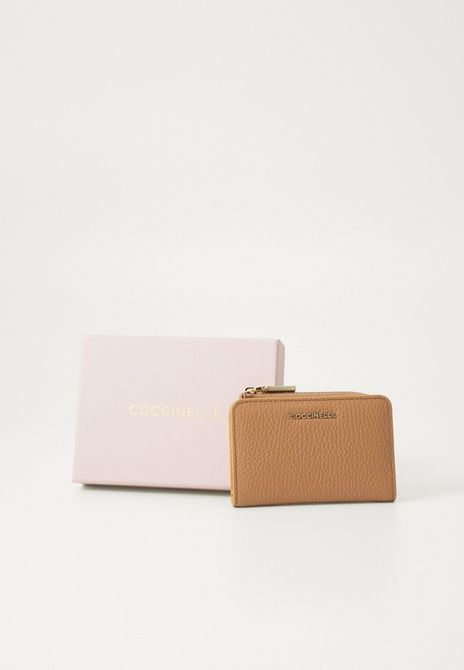 Coccinelle Metallic Soft Wallet Skin Skin E2 MW5 17 01 01 N71 TU &mdash; фото 4 з 5