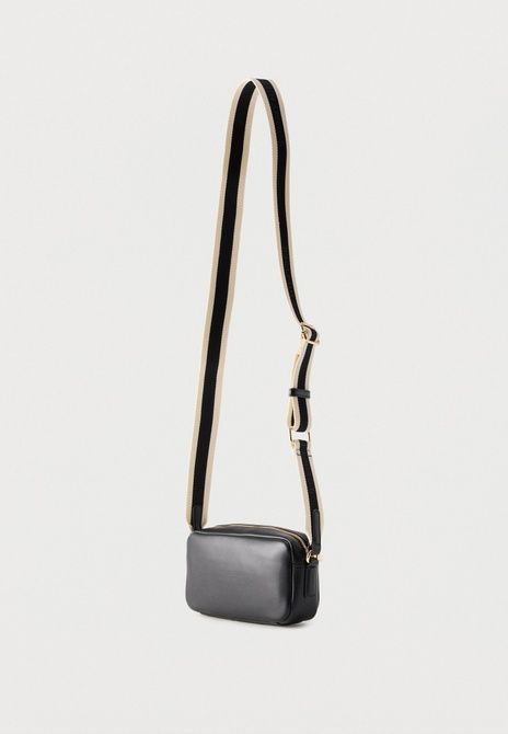 TOMMY HILFIGER Essential Camera Bag Black BLACK AW0AW18370-BDS &mdash; фото 7 из 9