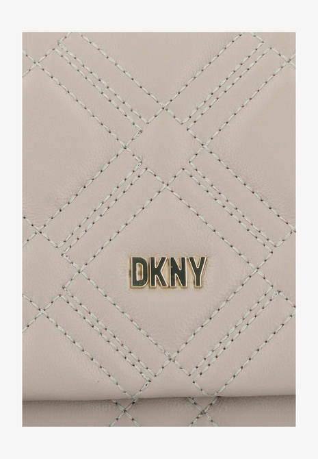 EVON 26 CM - Crossbody Bag Khaki DKNY — Фото, Картинка BAG❤BAG Купить оригинал Украина, Киев, Житомир, Львов, Одесса ❤bag-bag.com.ua