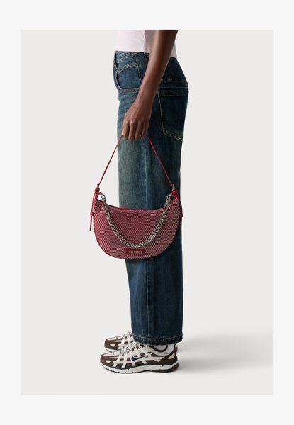 Steve Madden Bdreamin Handbag Red Multi RED MULTI SM13001699 &mdash; фото 1 з 6