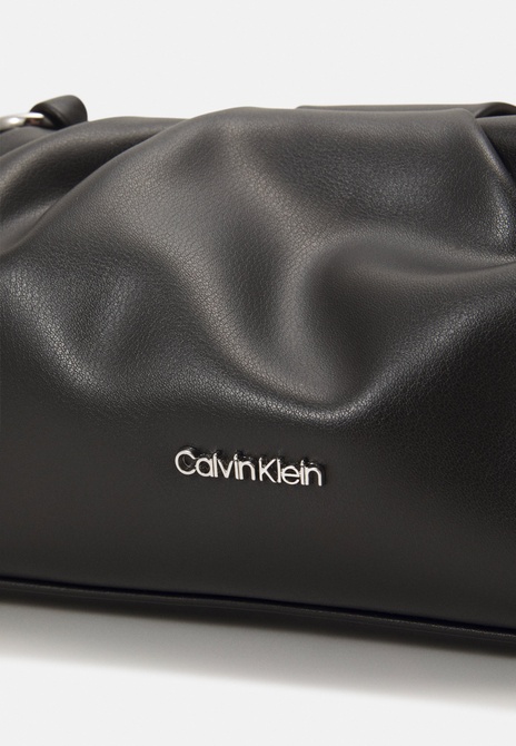SOFT - Handbag BLACK Calvin Klein — Фото, Картинка BAG❤BAG Купить оригинал Украина, Киев, Житомир, Львов, Одесса ❤bag-bag.com.ua