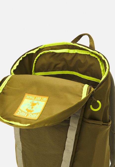 HIKE UNISEX - Backpack Olive flak / Neutral olive / (atomic green) Nike — Фото, Картинка BAG❤BAG Купить оригинал Украина, Киев, Житомир, Львов, Одесса ❤bag-bag.com.ua