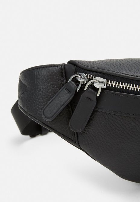MICHAEL KORS HIP Belt Bag BLACK 33U0LGYC1L-001 &mdash; фото 4 из 6