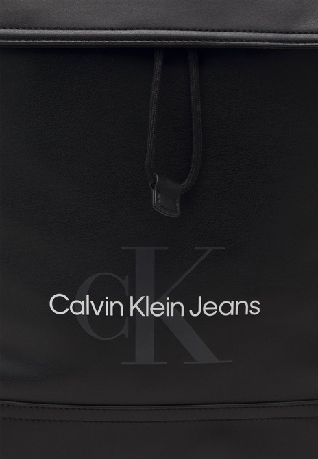 MONOGRAM SOFT FLAP UNISEX - Backpack BLACK Calvin Klein — Фото, Картинка BAG❤BAG Купить оригинал Украина, Киев, Житомир, Львов, Одесса ❤bag-bag.com.ua