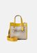 CANVAS FIELD TOTE - Crossbody Bag Natural canvas / Yellow gold COACH — 1/5 Фото, Картинка BAG❤BAG Купить оригинал Украина, Киев, Житомир, Львов, Одесса ❤bag-bag.com.ua