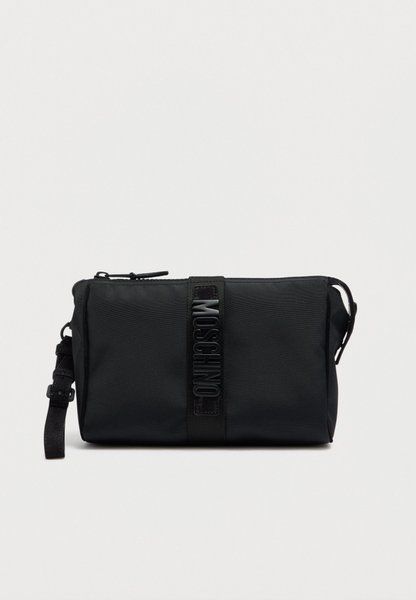 MOSCHINO Carry Me Beauty Unisex Wash Bag Nero NERO MD5301PP0O261UMF2100A-00A &mdash; фото 1 из 4