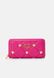 JEWEL HEART WALLET - Wallet Fuxia MOSCHINO — 1/5 Фото, Картинка BAG❤BAG Купить оригинал Украина, Киев, Житомир, Львов, Одесса ❤bag-bag.com.ua