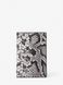 Varick Snake-Embossed Leather Bi-Fold Card Case BLACK MICHAEL KORS — 1/2 Фото, Картинка BAG❤BAG Купить оригинал Украина, Киев, Житомир, Львов, Одесса ❤bag-bag.com.ua