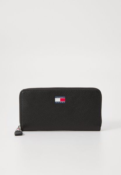 TOMMY HILFIGER Must Large Wallet Black BLACK AW0AW17585 &mdash; фото 1 з 4