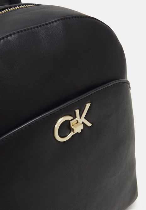 RE-LOCK DOMED - Backpack Ck black Calvin Klein — Фото, Картинка BAG❤BAG Купить оригинал Украина, Киев, Житомир, Львов, Одесса ❤bag-bag.com.ua