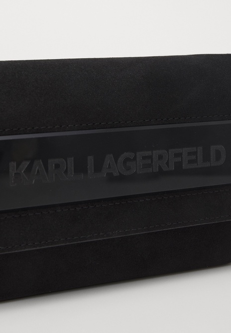 ESSENTIAL FLAP - Crossbody Bag BLACK KARL LAGERFELD — Фото, Картинка BAG❤BAG Купить оригинал Украина, Киев, Житомир, Львов, Одесса ❤bag-bag.com.ua