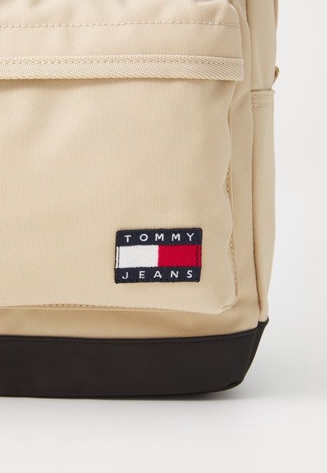TOMMY HILFIGER Daily Dome Backpack Backpack Gentle gold-coloured AM0AM13400 &mdash; фото 5 из 5