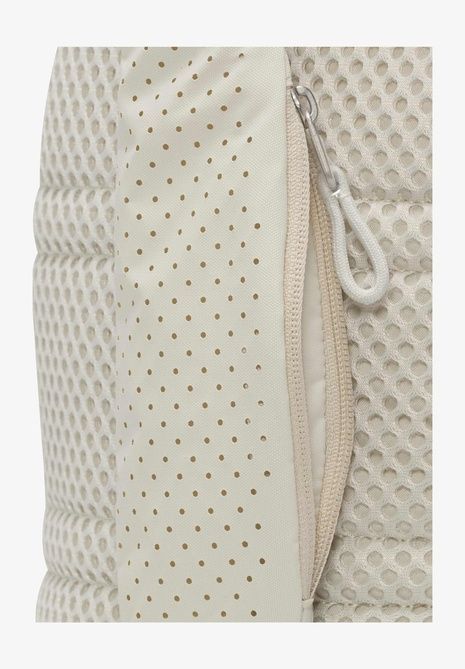 Nike Sportswear Essentials Belt Bag Light Bone / Sail / Bright Crimson DJ9796-072 &mdash; фото 5 з 9