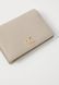 Calvin Klein Min Monogram Flap Cardcase Wallet Chateau Chateau LV04F1063G &mdash; фото 4 из 4