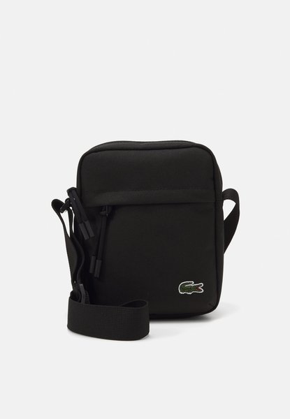 VERTICAL CAMERA Bag UNISEX - Crossbody Bag Noir Lacoste — Фото, Картинка BAG❤BAG Купить оригинал Украина, Киев, Житомир, Львов, Одесса ❤bag-bag.com.ua