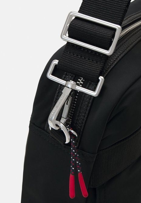 TOMMY HILFIGER FUNC COMPUTER Bag UNISEX - Briefcase BLACK AM0AM12470-BDS &mdash; фото 5 из 7