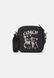 DROP CAMERA Bag UNISEX - Crossbody Bag Kitten lockup charcoal COACH — 1/4 Фото, Картинка BAG❤BAG Купить оригинал Украина, Киев, Житомир, Львов, Одесса ❤bag-bag.com.ua