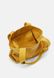 ICON TOTE - Tote Bag Regular yellow Levis — 3/4 Фото, Картинка BAG❤BAG Купить оригинал Украина, Киев, Житомир, Львов, Одесса ❤bag-bag.com.ua