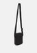 VERTICAL CAMERA Bag UNISEX - Crossbody Bag Noir Lacoste — 2/4 Фото, Картинка BAG❤BAG Купить оригинал Украина, Киев, Житомир, Львов, Одесса ❤bag-bag.com.ua