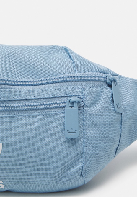 WAIST UNISEX - Belt Bag Ambient sky Adidas — Фото, Картинка BAG❤BAG Купить оригинал Украина, Киев, Житомир, Львов, Одесса ❤bag-bag.com.ua