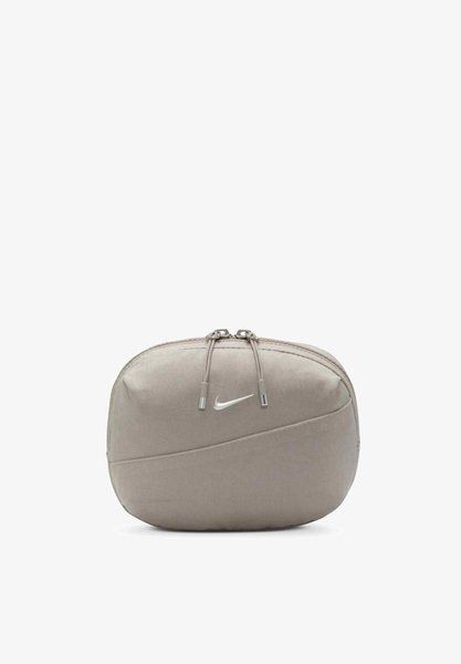 Nike Aura Belt Bag College Grey Matte Silver College Grey Matte Silver HM6120-009 &mdash; фото 1 з 8