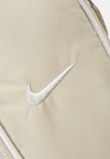 ESSENTIALS UNISEX - Crossbody Bag Off-White Nike — Фото, Картинка BAG❤BAG Купить оригинал Украина, Киев, Житомир, Львов, Одесса ❤bag-bag.com.ua
