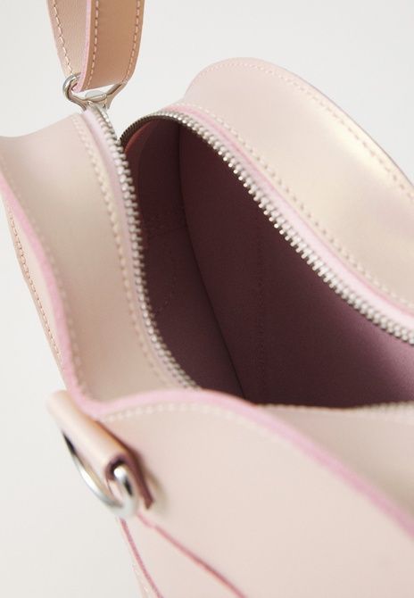 Dr. Martens Heart Backpack Unisex Crossbody Bag POWDER PINK 40754650 &mdash; фото 5 из 6