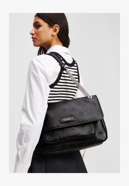 KARL LAGERFELD Ikon Monogram Lg Flap Handbag Black BLACK A3W30108 &mdash; фото 1 з 5