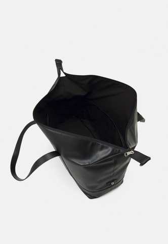 Calvin Klein Jeans MONOGRAM SOFT DUFFLE - Weekend bag - black