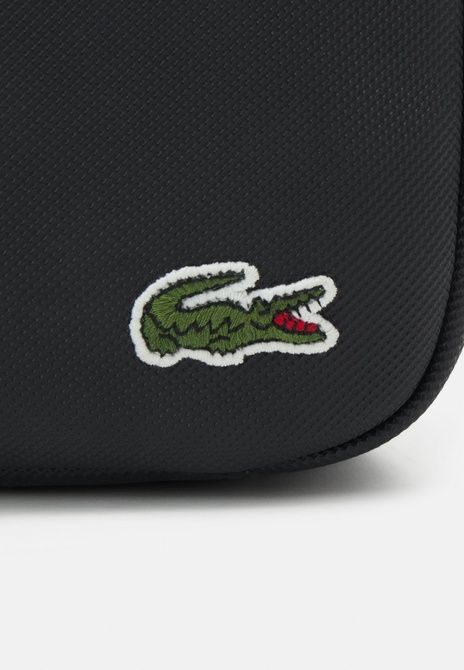 Lacoste REPORTER Bag UNISEX - Crossbody Bag Noir NH4046LV-P00 &mdash; фото 4 из 4
