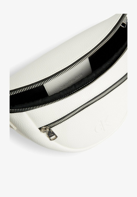 ROUND - Belt Bag BRIGHT WHITE Calvin Klein — Фото, Картинка BAG❤BAG Купить оригинал Украина, Киев, Житомир, Львов, Одесса ❤bag-bag.com.ua