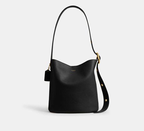 COACH Bleecker Bucket Bag Brass / Black CCC23 &mdash; фото 1 из 11