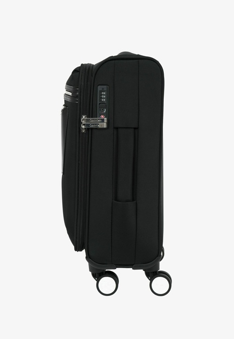 UNION SQUARE - Wheeled suitcase BLACK Calvin Klein — Фото, Картинка BAG❤BAG Купить оригинал Украина, Киев, Житомир, Львов, Одесса ❤bag-bag.com.ua