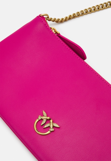 HORIZONTAL FLAT - Clutch Pinko pink / Antique gold-coloured Pinko — Фото, Картинка BAG❤BAG Придбати оригінал Україна, Київ, Житомир, Львів, Одеса ❤bag-bag.com.ua