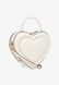PITTER PATTER SMOOTH 3D HEART - Crossbody Bag Cream Kate Spade New York — 2/5 Фото, Картинка BAG❤BAG Купить оригинал Украина, Киев, Житомир, Львов, Одесса ❤bag-bag.com.ua