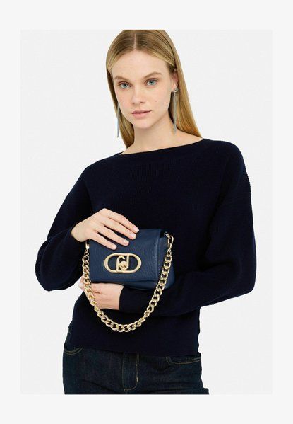 LIU JO Lapuffy Cross Body Bag Dark Blue Dark Blue BG130034LJ &mdash; фото 1 из 7