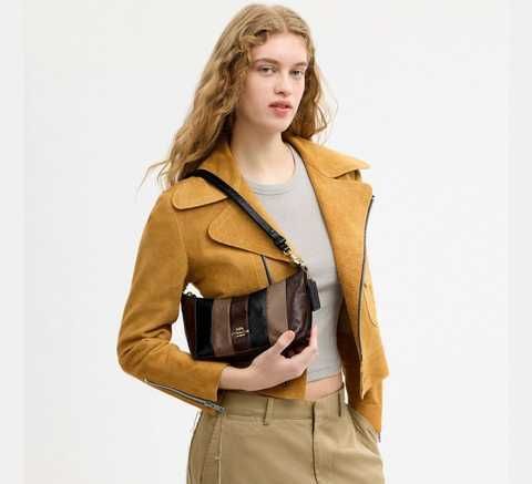 バッグ COACH Patchwork Gold Shoulder Bag ᐉ COACH Caitlin Shoulder Bag With Striped Patchwork Gold / Black