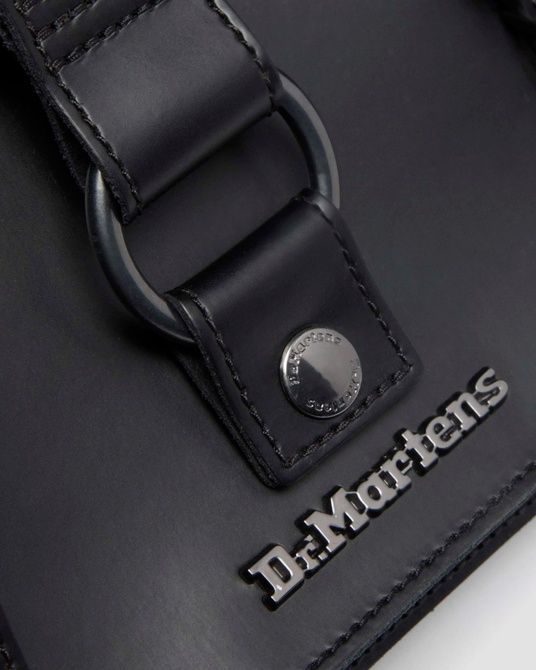 Dr. Martens 11 INCH SATCHEL Harness Leather BLACK KIEV 41712001 &mdash; фото 5 з 9