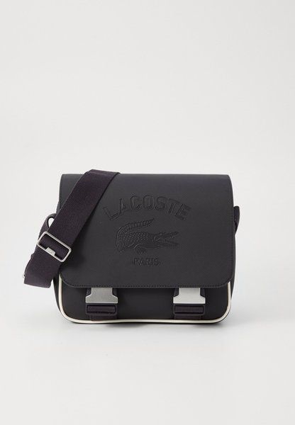 Lacoste Messenger Bag Unisex Cross Body Bag Abimes Farine Abimes farine NU5080UO-K46 &mdash; фото 1 из 5