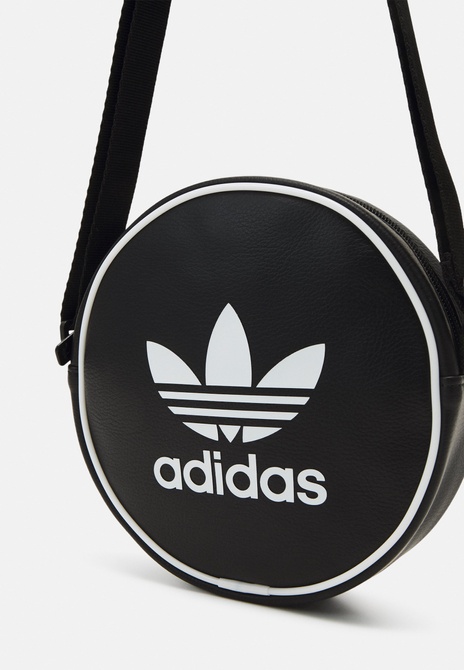 AC ROUND - Crossbody Bag BLACK Adidas — Фото, Картинка BAG❤BAG Купить оригинал Украина, Киев, Житомир, Львов, Одесса ❤bag-bag.com.ua