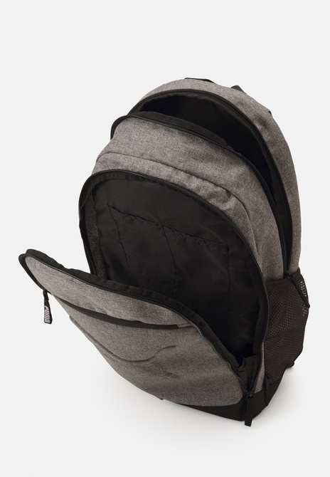 BUZZ BACKPACK UNISEX - Backpack Medium gray heather PUMA — Фото, Картинка BAG❤BAG Купить оригинал Украина, Киев, Житомир, Львов, Одесса ❤bag-bag.com.ua