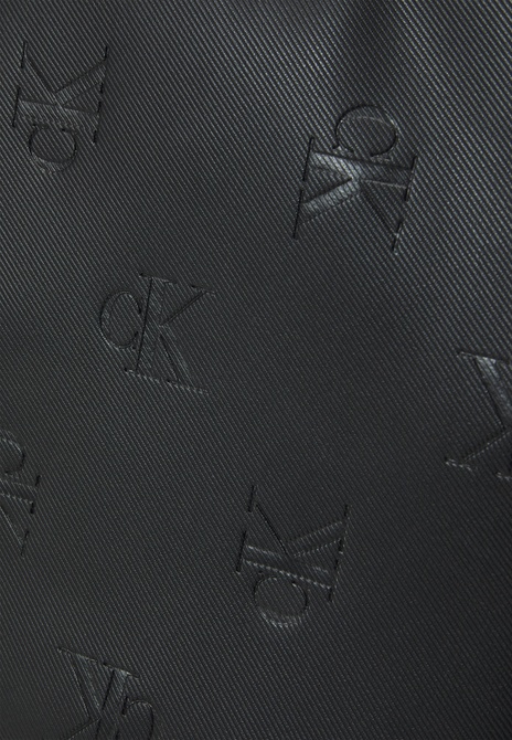 MONOGRAM SOFT REPORTER UNISEX - Crossbody Bag Allover print Calvin Klein — Фото, Картинка BAG❤BAG Купить оригинал Украина, Киев, Житомир, Львов, Одесса ❤bag-bag.com.ua