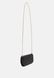 MICHAEL KORS MONA - Clutch BLACK 30H3G8OC3L-001 &mdash; фото 2 з 6