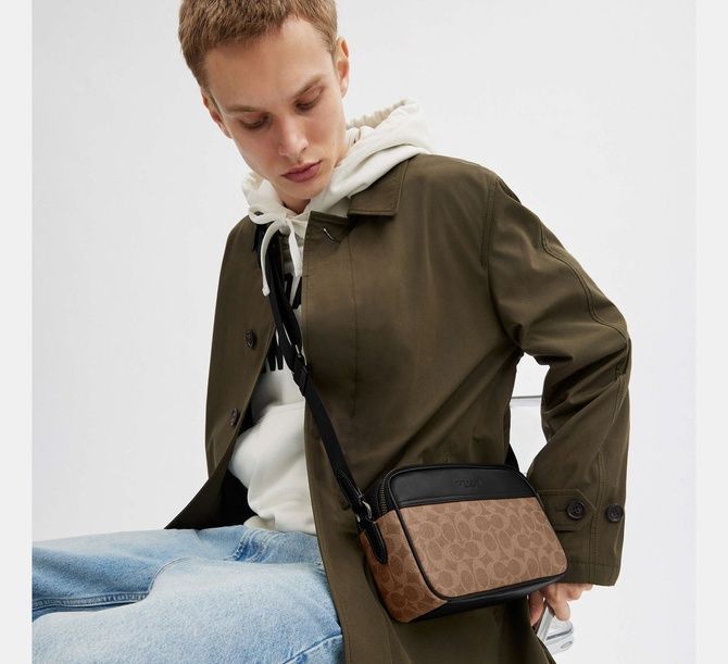 COACH Graham Crossbody Bag In Signature Canvas GUNMETAL CV921 &mdash; фото 2 из 5